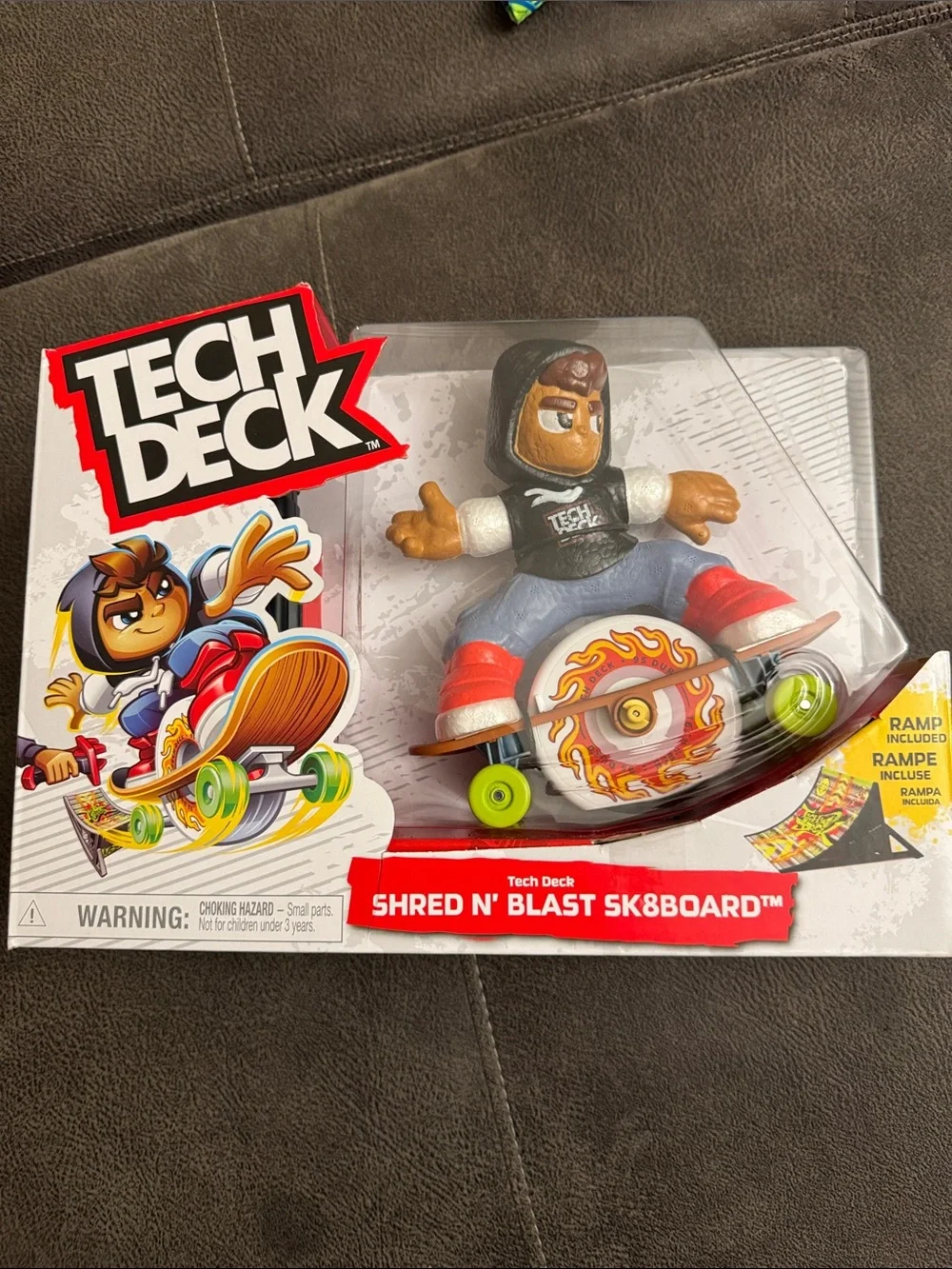 Shred N' Blast Skateboard Figure - Black Hoodie, Red & Green Wheels